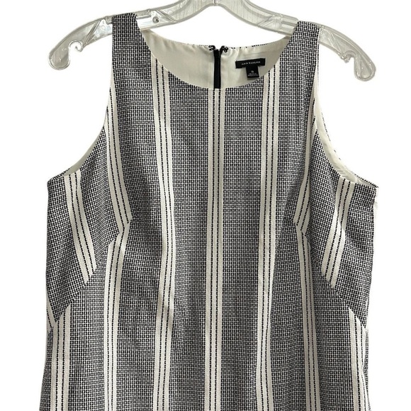 Ann Taylor Women's Size 8 Black & White Striped Shift Dress Knee Length Lined - Picture 2 of 8